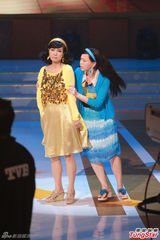 组图：赌王数百万支持太太 何超莲吴克羣献艺