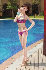 组图：中华小姐泳装照拍摄 选手血糖过低险晕倒