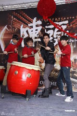 组图：柯有伦助阵《阵头》答谢会望票房破三亿