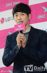 组图：金载沅赵允熙任纪录片电影节宣传大使