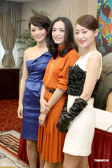 组图：《爱出色》上海宣传 姚晨莫小奇朱虹竞艳