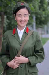 高清组图：孙宁《鲜花朵朵》军装造型首次曝光