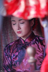 组图：黄曼《母亲》旗袍集锦诠释民国女性美