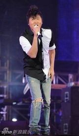 幻灯：中歌榜音乐节第四天 孙楠莫文蔚领万人合唱