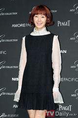 组图：朴诗妍朴正雅等亮相首尔时尚周活动