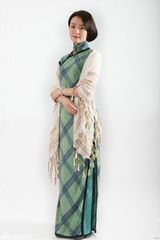 组图：《像火花》造型别致打造民国风尚大片