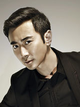 组图：高梓淇全新写真曝光 黑色西装冷酷帅气