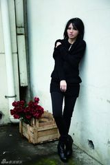 组图：孙燕姿变身设计师 2012春夏造型曝光