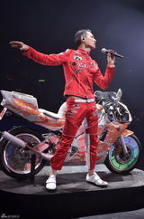 高清组图：刘德华大秀拉丁舞 杜汶泽撑场破不合传闻