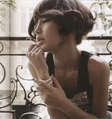 幻灯图集：香港书展销量冠军 Angelababy火辣写真