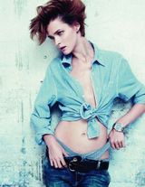 组图：爱沙尼亚超模卡门-凯丝中性写真也性感