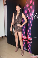 组图：徐濠萦染金发亮相称陈奕迅不刻意减肥