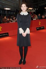 组图：韩国影片《惠媛》首映 郑恩彩展熟女气质