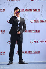 组图：莱昂纳多梁朝伟赵薇等齐聚青岛