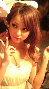 幻灯图集：日本人气美女佐佐木希生活照集锦