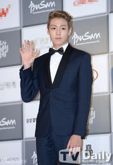 组图：群星闪耀第18届釜山国际电影节红地毯