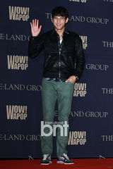 组图：组合BEAST等出席时装品牌开幕活动