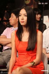 组图：200明星高歌《北京祝福你》 成龙坐镇指挥