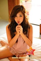 组图：韩星邵菲泰国拍性感写真 火辣装秀迷人肤色