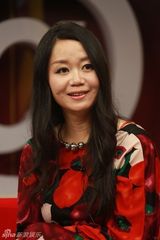 组图：吴虹飞获释后首露面 炸建委因出专辑不顺