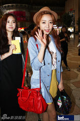 组图：FT等赴日本参加《MCountdown HelloJapan》