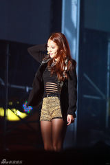 独家高清：SM家族北京开唱希澈回归落泪