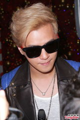 组图：罗志祥办签售 女粉丝大哭称被非礼