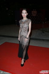 组图：傅嘉莉自曝遇陌生男跟踪减少夜晚外出