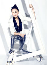 组图：戴娇倩写真张力十足 拼命公主变“高产”女王