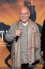 幻灯图：姜文戛纳会好友 马可-穆勒贾樟柯秦昊助阵