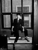 组图：海清御姐范登封面 镜像大片诠释内心独立