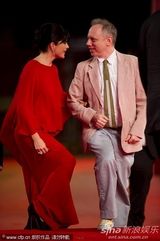 组图：《黑马》首映 布莱尔带初生儿子走红毯