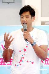 幻灯：黑人陈建州反击不实报导 澄清未借公益自肥