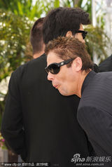 幻灯：蒂姆-伯顿携评委团亮相 金赛贝尔乔凡娜比美