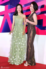 组图：丛林仙子江一燕清爽靓丽 加冕舞台新锐大奖