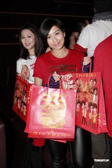 组图：《我爱HK》票房过千万 麦长青黄智雯等谢票