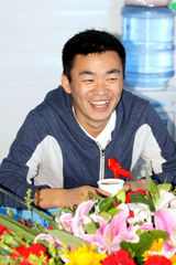 组图：王宝强成预防艾滋病关爱大使 回顾打工经历