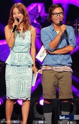 组图：韩歌手蜘蛛等出演音乐节目《You and I》