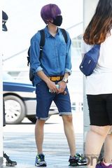 组图：2AM郑珍云TEEN TOP现身机场赴美公演