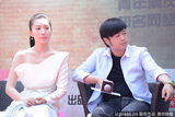 组图：章子怡嫂子殷旭复出拍穿越剧造型干练