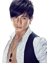 高清图：吴奇隆写真秀八块腹肌 拍戏是惟一保养秘诀