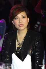 组图：陈宝国现身力挺甘肃卫视 与李静大话家常