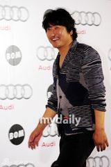 组图：全度妍崔始源等出席亚洲电影之夜活动