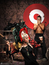 组图：陈龙章龄之魔幻婚纱照创意十足