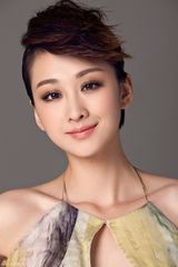 组图：穆婷婷写真婀娜多姿 水墨长裙显民族风