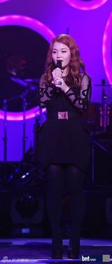 组图：韩选秀节目《K-POP STAR》三强上演华丽舞台