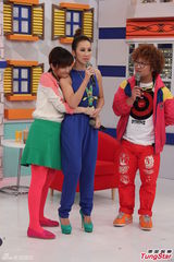 组图：李玟曝Selina高中遭甩 怒斥对方狼心狗肺