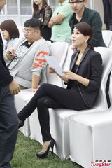 组图：马苏优雅帅性现身 海清容光焕发谢绝群访