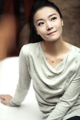 组图：齐溪曝光有氧写真 绽放自信美丽