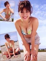 组图：日本模特杉本有美展深V诱惑